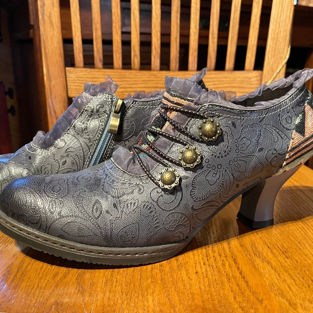 Socofy Granny Heels - Size 39